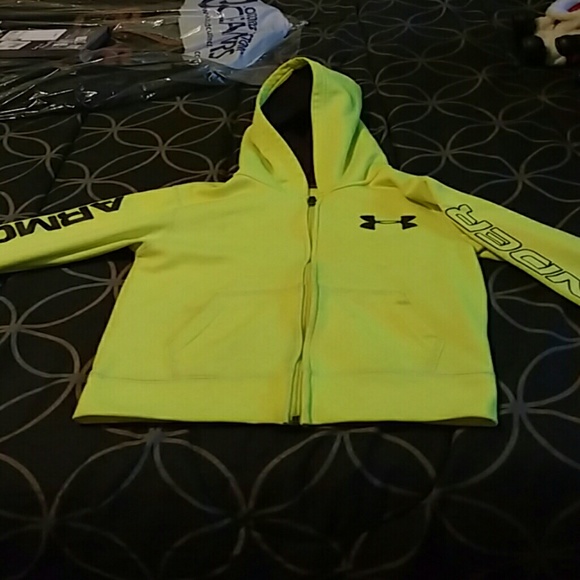 Under Armour Other - UNDER AMOUR  YOUTH HOODIE